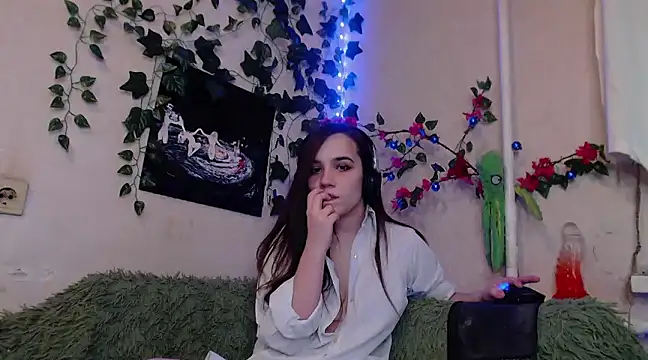 Tiny Witch online show from 21, 1, 2025