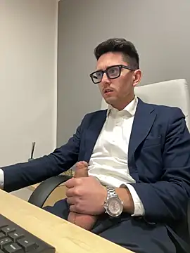 Snapshot of masterboss_ chatting on 7, 3, 2025 masterboss  online show from 7, 3, 2025