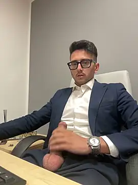 Snapshot of masterboss_ chatting on 7, 10, 2025 masterboss  online show from 7, 10, 2025