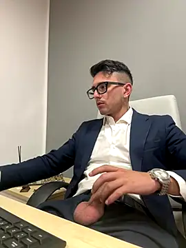 Snapshot of masterboss_ chatting on 30, 10, 2025 masterboss  online show from 30, 10, 2025