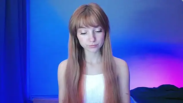 LuciaYoung online show from 12, 1, 2025