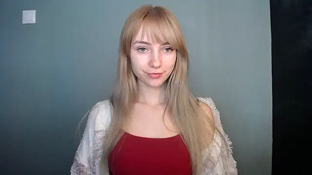 LuciaYoung online show from 18, 1, 2026