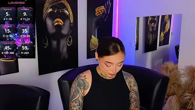  brenna hanson online show from 7, 2, 2025