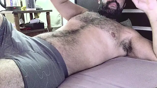 Snapshot of machoathome chatting on 5, 2, 2025 machoathome online show from 5, 2, 2025