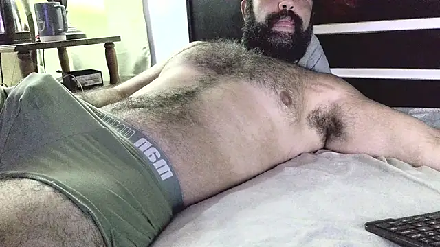Snapshot of machoathome chatting on 4, 3, 2025 machoathome online show from 4, 3, 2025