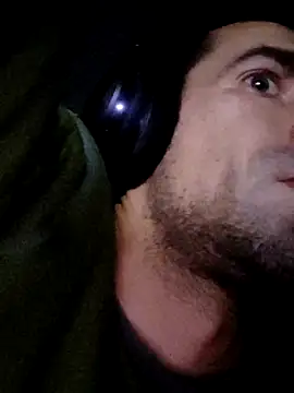 Snapshot of Smaukymui chatting on 16, 10, 2025 Smaukymui online show from 16, 10, 2025