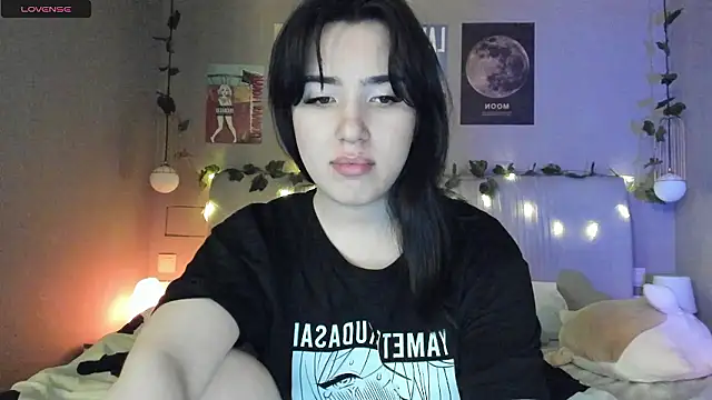 Anisawithlove online show from 6, 12, 2024