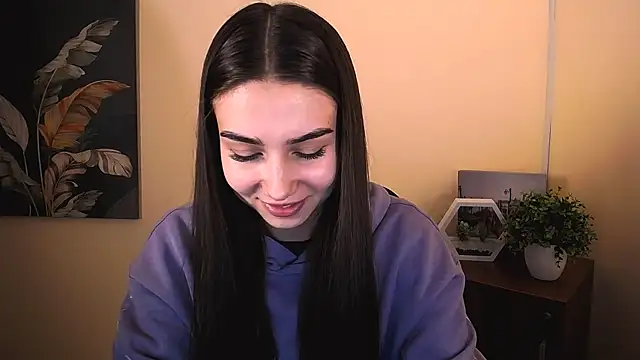 Lili magic online show from 5, 10, 2025