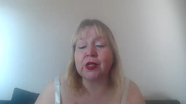 Snapshot of Blasflittchen chatting on 12, 3, 2025 Blasflittchen online show from 12, 3, 2025
