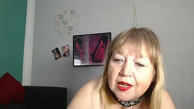 Snapshot of Blasflittchen chatting on 11, 9, 2025 Blasflittchen online show from 11, 9, 2025