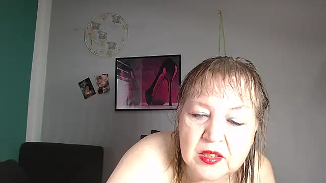 Snapshot of Blasflittchen chatting on 18, 11, 2025 Blasflittchen online show from 18, 11, 2025