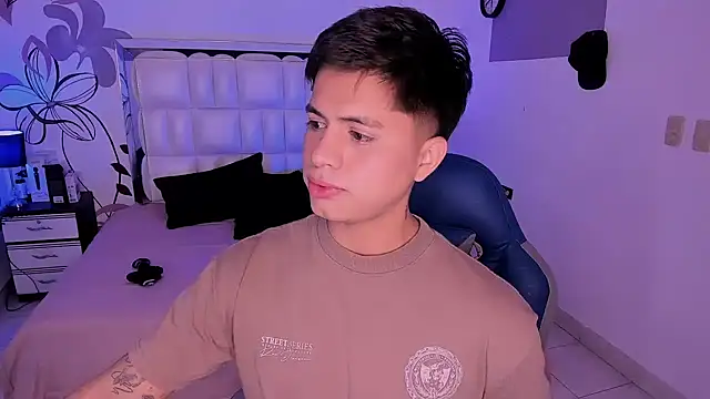 Snapshot of Niicky1_ chatting on 26, 12, 2024 Niicky1 online show from 26, 12, 2024