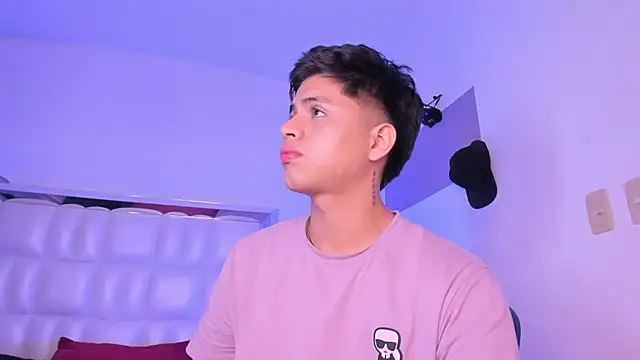 Snapshot of Niicky1_ chatting on 9, 1, 2025 Niicky1 online show from 9, 1, 2025