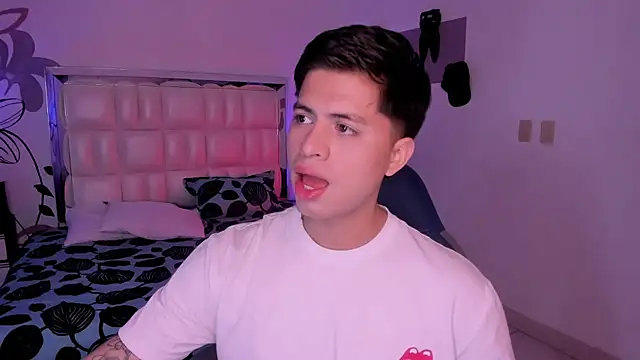 Snapshot of Niicky1_ chatting on 11, 1, 2025 Niicky1 online show from 11, 1, 2025