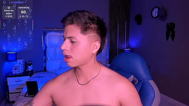 Snapshot of Niicky1_ chatting on 25, 9, 2025 Niicky1 online show from 25, 9, 2025