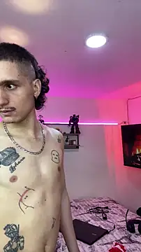 Snapshot of TheKing6ix9ine69 chatting on 14, 6, 2026 TheKing6ix9ine69 online show from 14, 6, 2026