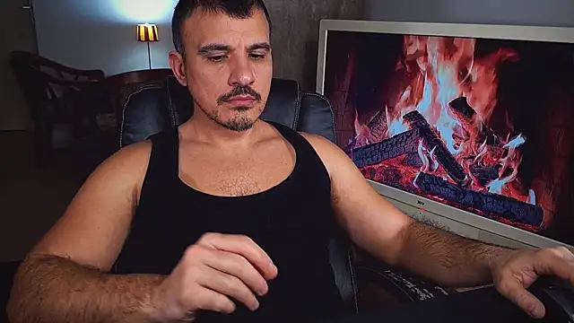 Snapshot of officeman7 chatting on 21, 1, 2025 officeman7 online show from 21, 1, 2025