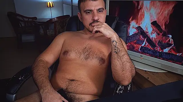 Snapshot of officeman7 chatting on 22, 1, 2025 officeman7 online show from 22, 1, 2025