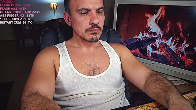 Snapshot of officeman7 chatting on 10, 3, 2025 officeman7 online show from 10, 3, 2025