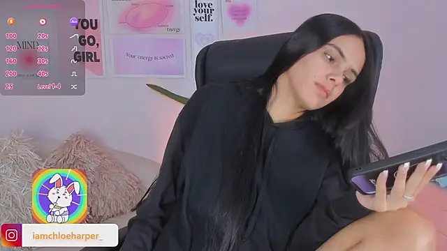 Snapshot of ChloeHarper_ chatting on 11, 1, 2025 ChloeHarper online show from 11, 1, 2025