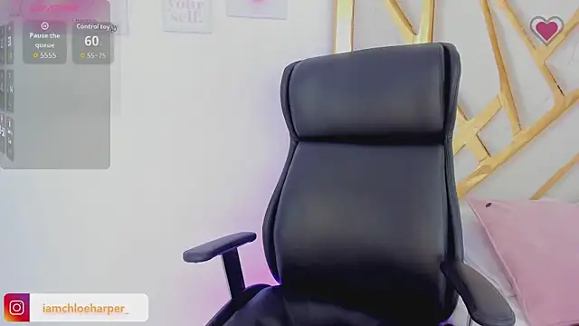 Snapshot of ChloeHarper_ chatting on 1, 10, 2025 ChloeHarper online show from 1, 10, 2025