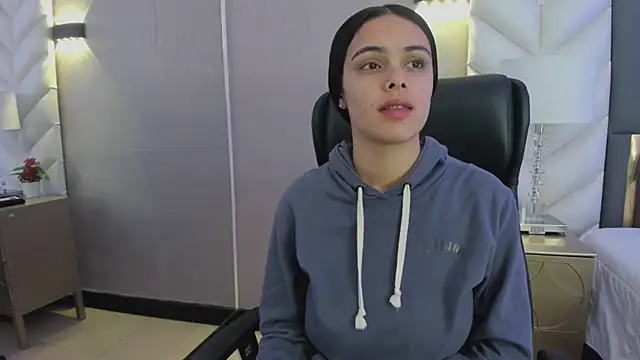 ChloeHarper  online show from 27, 2, 2026