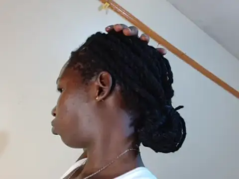 Snapshot of Kimberllie_s chatting on 13, 2, 2025 Kimberllie s online show from 13, 2, 2025