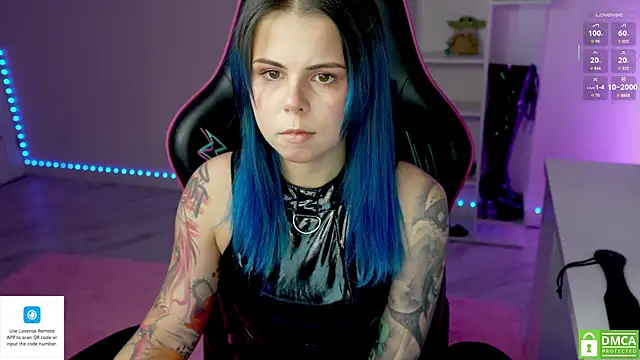 Latex Kitty online show from 14, 11, 2025