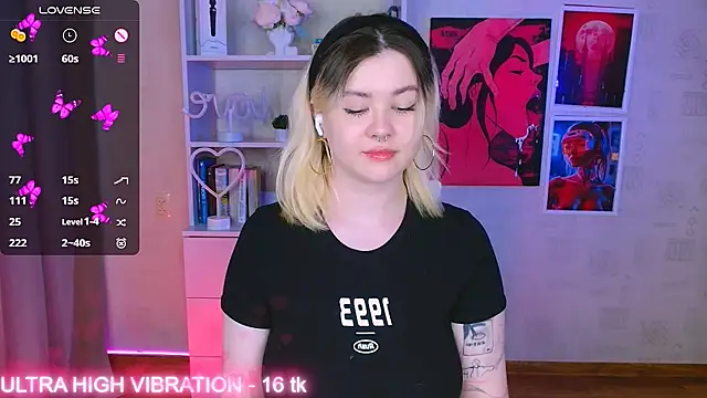 cutie mili online show from 24, 2, 2025