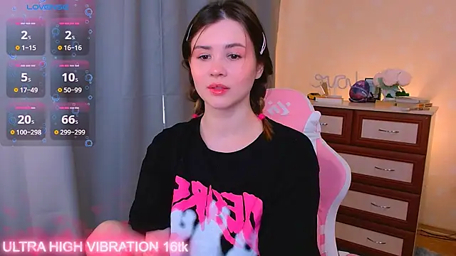 cutie mili online show from 19, 10, 2025