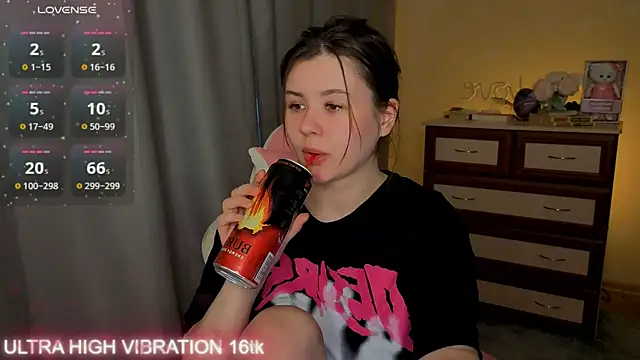 cutie mili online show from 23, 3, 2026