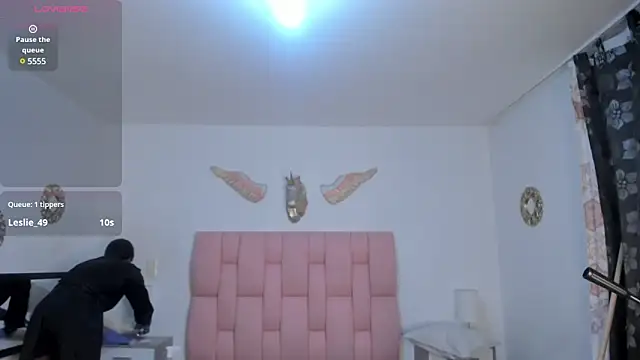 Snapshot of VeronikaOlsen chatting on 22, 12, 2024 VeronikaOlsen online show from 22, 12, 2024