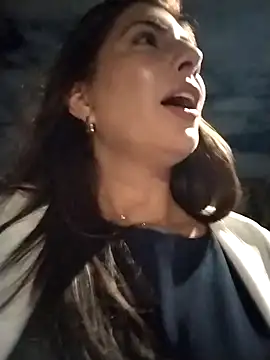 Snapshot of scarlett_moore chatting on 1, 2, 2025 scarlett moore online show from 1, 2, 2025