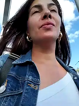 Snapshot of scarlett_moore chatting on 1, 2, 2025 scarlett moore online show from 1, 2, 2025