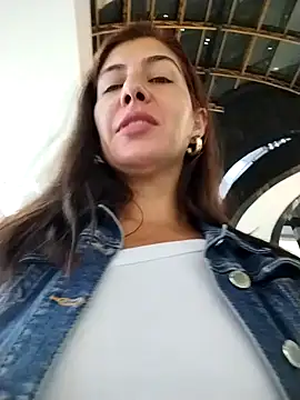 Snapshot of scarlett_moore chatting on 2, 2, 2025 scarlett moore online show from 2, 2, 2025