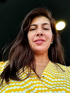 Snapshot of scarlett_moore chatting on 8, 3, 2025 scarlett moore online show from 8, 3, 2025