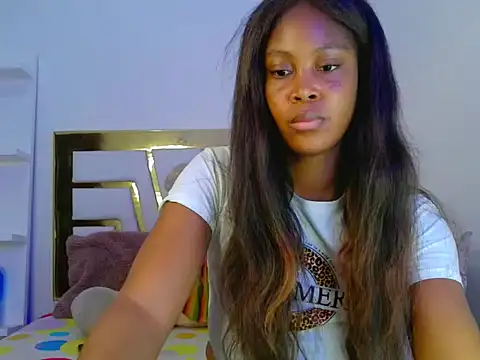 DayanaWood online show from 11, 11, 2025