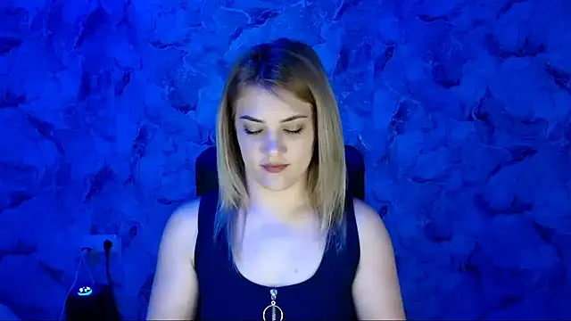 Snapshot of nika_gold1 chatting on 11, 5, 2026 nika gold1 online show from 11, 5, 2026