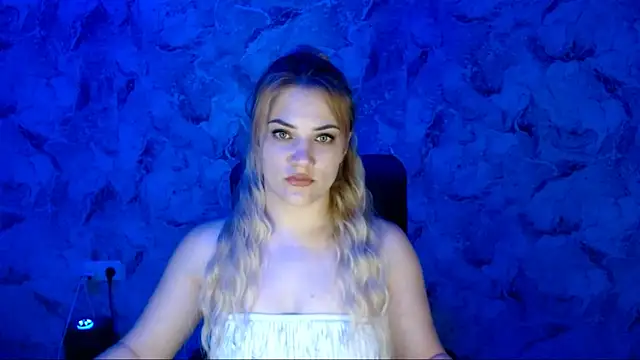 Snapshot of nika_gold1 chatting on 13, 5, 2026 nika gold1 online show from 13, 5, 2026