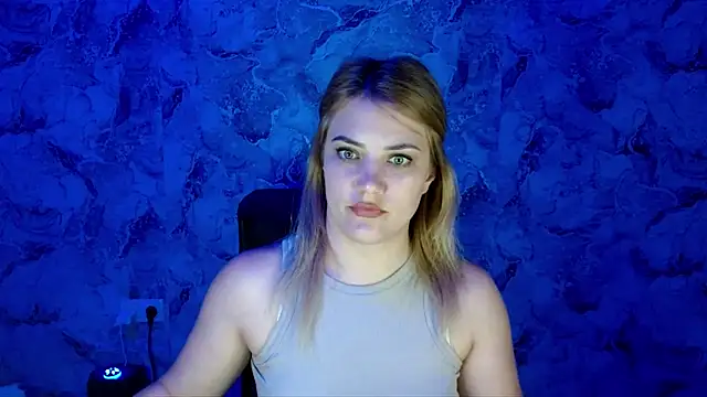 Snapshot of nika_gold1 chatting on 21, 5, 2026 nika gold1 online show from 21, 5, 2026