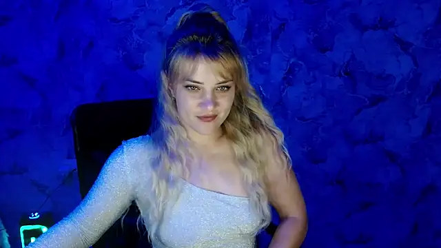 Snapshot of nika_gold1 chatting on 28, 7, 2026 nika gold1 online show from 28, 7, 2026