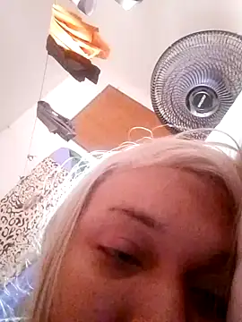 Snapshot of transgirl26 chatting on 18, 12, 2025 transgirl26 online show from 18, 12, 2025