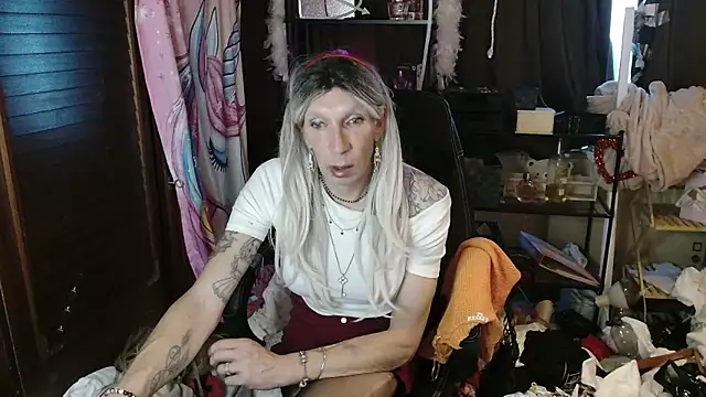 Ombeline1 online show from 22, 10, 2025