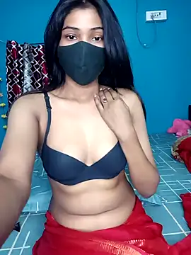 Snapshot of Triha_18 chatting on 12, 1, 2025 Triha 18 online show from 12, 1, 2025
