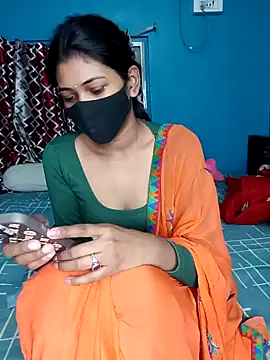 Snapshot of Triha_18 chatting on 23, 1, 2025 Triha 18 online show from 23, 1, 2025