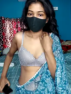 Snapshot of Triha_18 chatting on 25, 1, 2025 Triha 18 online show from 25, 1, 2025