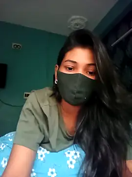Snapshot of Triha_18 chatting on 22, 9, 2025 Triha 18 online show from 22, 9, 2025