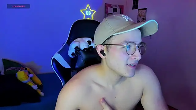 Snapshot of AustinSummerr chatting on 20, 1, 2025 AustinSummerr online show from 20, 1, 2025