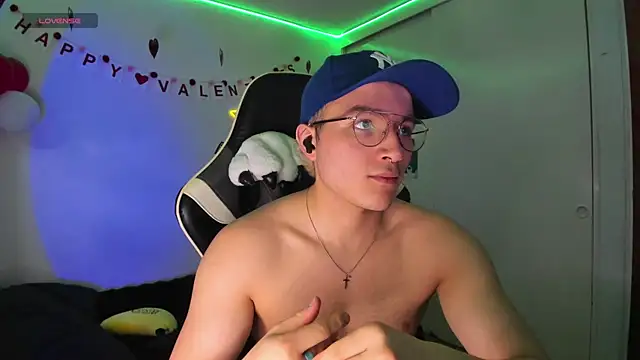 Snapshot of AustinSummerr chatting on 20, 2, 2025 AustinSummerr online show from 20, 2, 2025