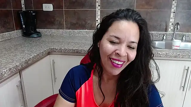 Snapshot of Lizeth_Bels chatting on 5, 3, 2025 Lizeth Bels online show from 5, 3, 2025